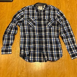 Like New- Long Sleeve Checkered Button Down Shirt